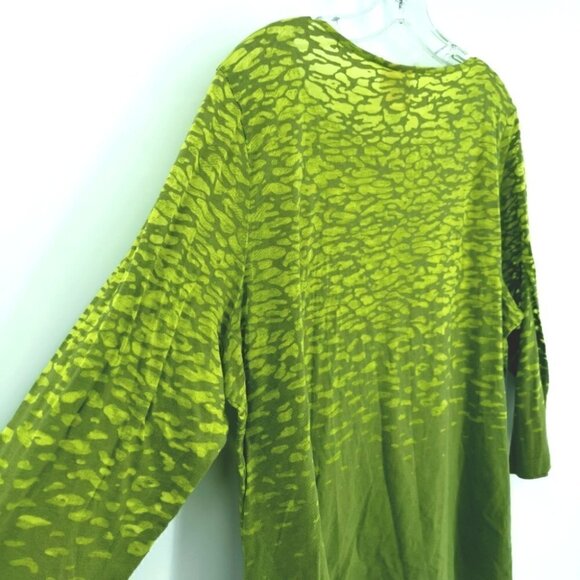 Ruby Rd. Women's 1X Green Round Light Blouse - Picture 11 of 12